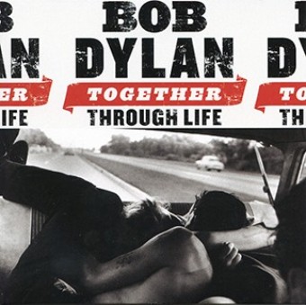 Bob Dylan 2009 - Together Through Life - Na escolha de 10 álbuns musicais, 10 filmes ou desenhos, o Pen-Drive será grátis...Aproveite!