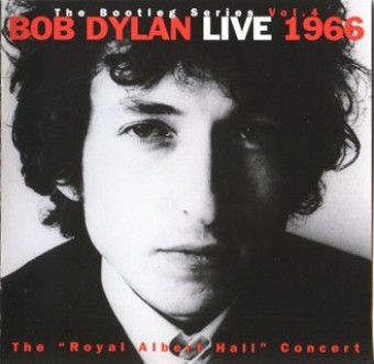 Bob Dylan 1998 - The Bootleg Series Vol.4 Live 1966 - Na escolha de 10 álbuns musicais, 10 filmes ou desenhos, o Pen-Drive será grátis...Aproveite!