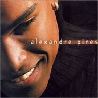 Alexandre Pires 2001 - É Por Amor - Na escolha de 10 álbuns musicais, 10 filmes ou desenhos, o Pen-Drive será grátis...Aproveite!