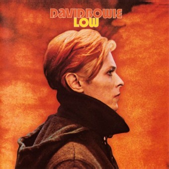 David Bowie 1977 - Low (Ryko Au20 Gold Remaster) - Na escolha de 10 álbuns musicais, 10 filmes ou desenhos, o Pen-Drive será grátis...Aproveite!