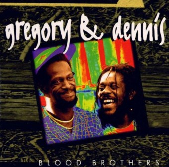 Gregory Isaacs 1994 - & Dennis Brown Blood Brothers - Na Escolha de 15 álbuns musicais e Video, o Pen-Drive será grátis...Aproveite!