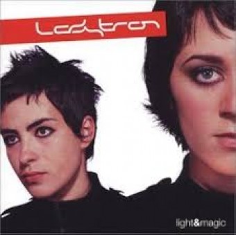 Ladytron 2002 - Light & Magic - Na escolha de 10 álbuns musicais, 10 filmes ou desenhos, o Pen-Drive será grátis...Aproveite!