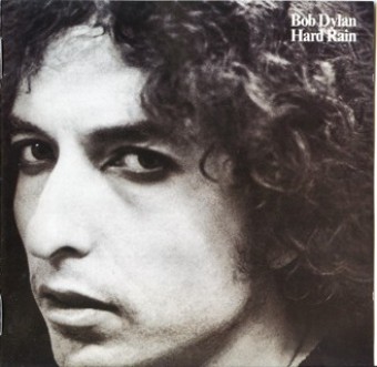 Bob Dylan 1976 - Hard Rain - Na escolha de 10 álbuns musicais, 10 filmes ou desenhos, o Pen-Drive será grátis...Aproveite!