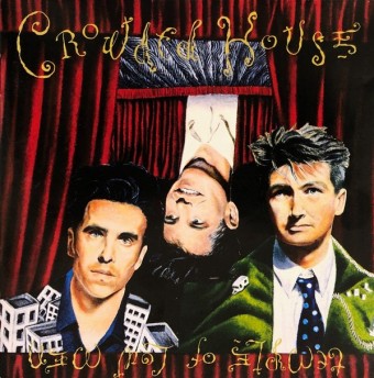 Crowded House 1988 - Temple of Low Men - Na escolha de 10 álbuns musicais, 10 filmes ou desenhos, o Pen-Drive será grátis...Aproveite!