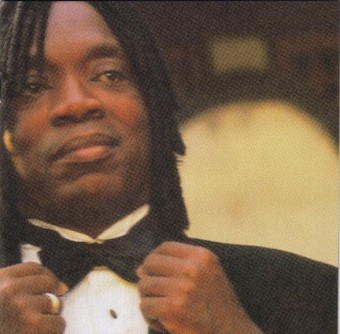 Milton Nascimento 1999 - Crooner - Na escolha de 10 álbuns musicais, 10 filmes ou desenhos, o Pen-Drive será grátis...Aproveite!