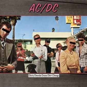 AC-DC 1976 - Dirty Deeds Done Dirt Cheap - Na Escolha de 10 álbuns musicais, 10 filmes ou desenhos, o Pen-Drive será grátis...Aproveite!