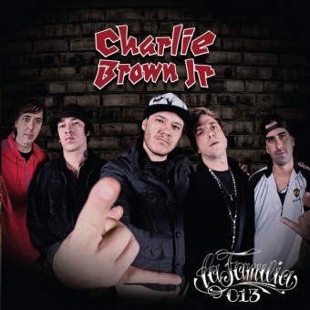 Charlie Brown Jr 2013 - La Familia - Na escolha de 10 álbuns musicais, 10 filmes ou desenhos, o Pen-Drive será grátis...Aproveite!